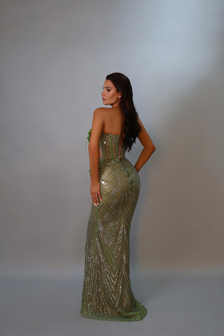 Pistia gown with 3D flowers